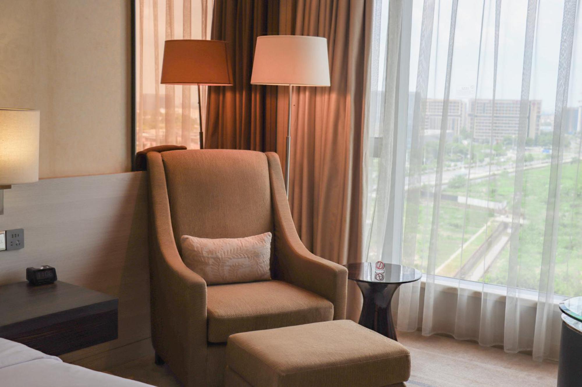酒店 Crowne Plaza Huadu By Ihg - Free Shuttle Bus Between To Exhibition Center During Fair 5*